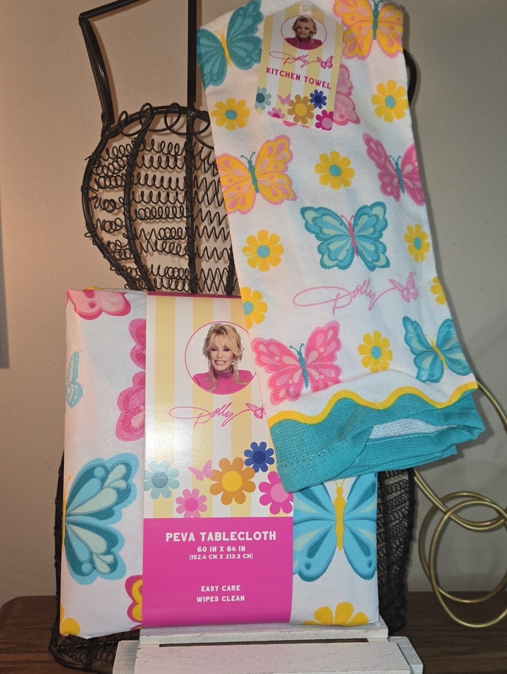 Dolly Parton Butterfly Kitchen Tablecloth w- Matching Towels